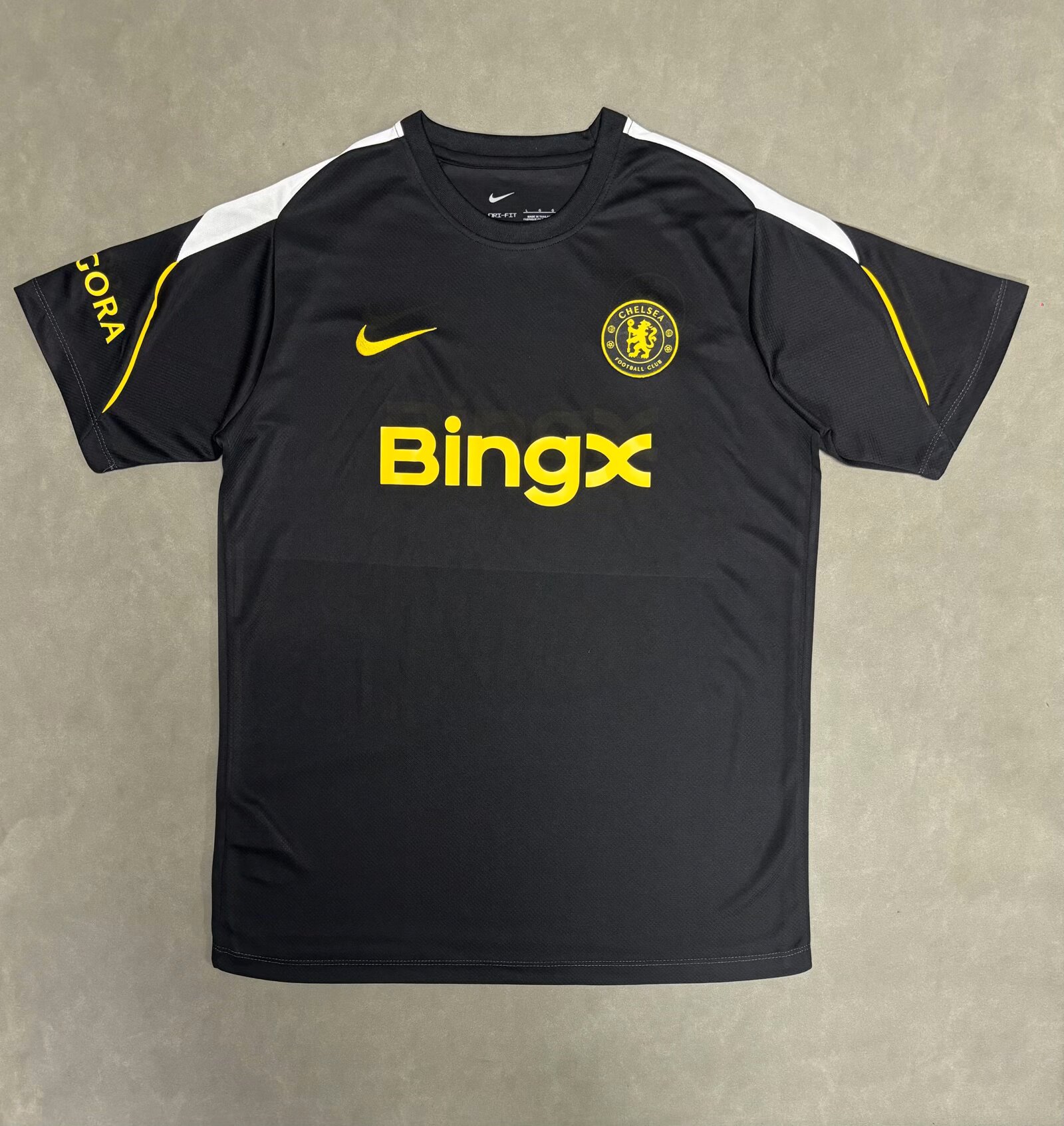 AAA Quality Chelsea 26/27 Black/Yellow Training Jersey